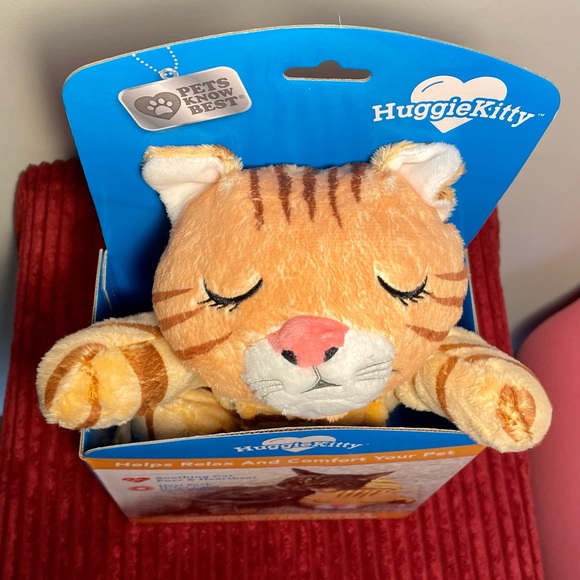 HuggieKitty Soothing Purring Cat Stuffie - Picture 5 of 5